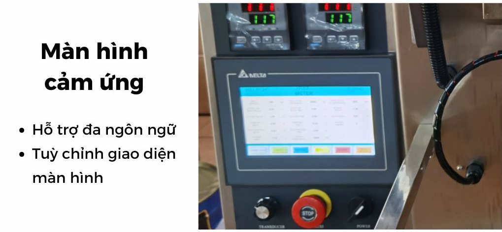 Màn hình điều khiển của máy đóng gói nước trái cây