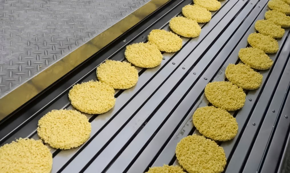 Quy trình đóng gói mì ăn liền