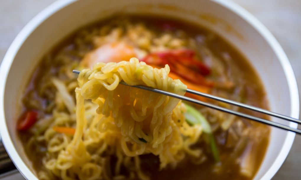 Tổng quan nhu cầu đóng gói mì ăn liền